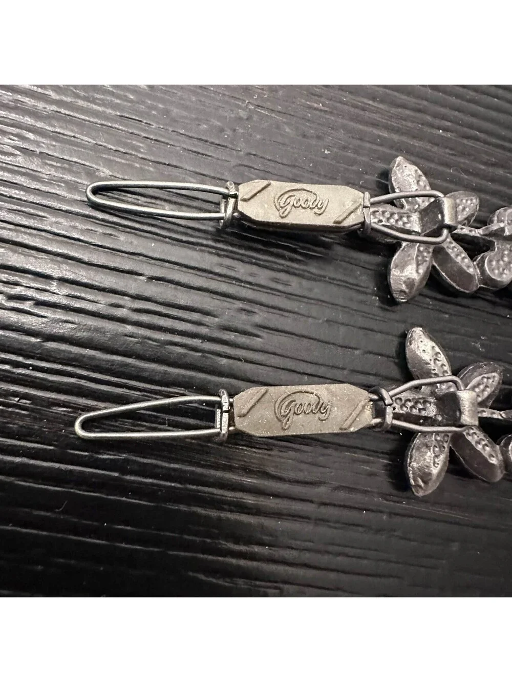 Lot Of 2 Vintage Goody Silver Tone Hair Clips Floral Faux Pearl EUC